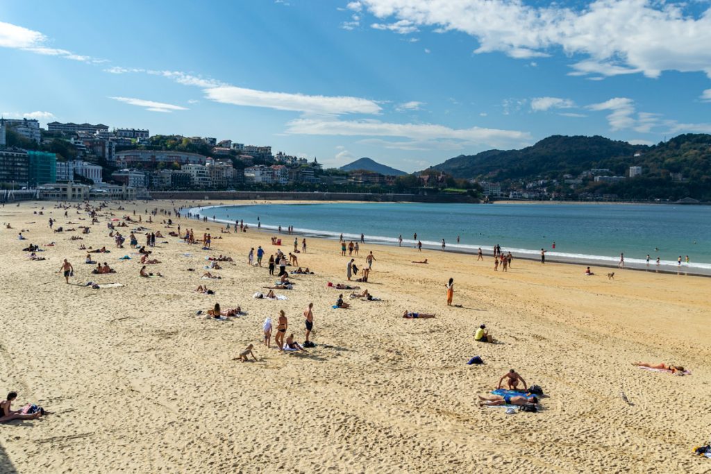 Hotel a primera línea de mar en la playa de la Concha en San Sebastián